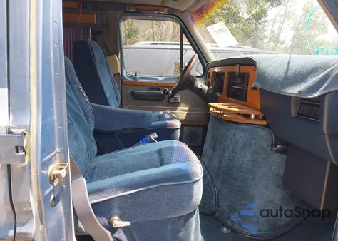 1989 Ford Econoline E150 Van из США, поврежденный, VIN 1FDEE14N4KHB57467
